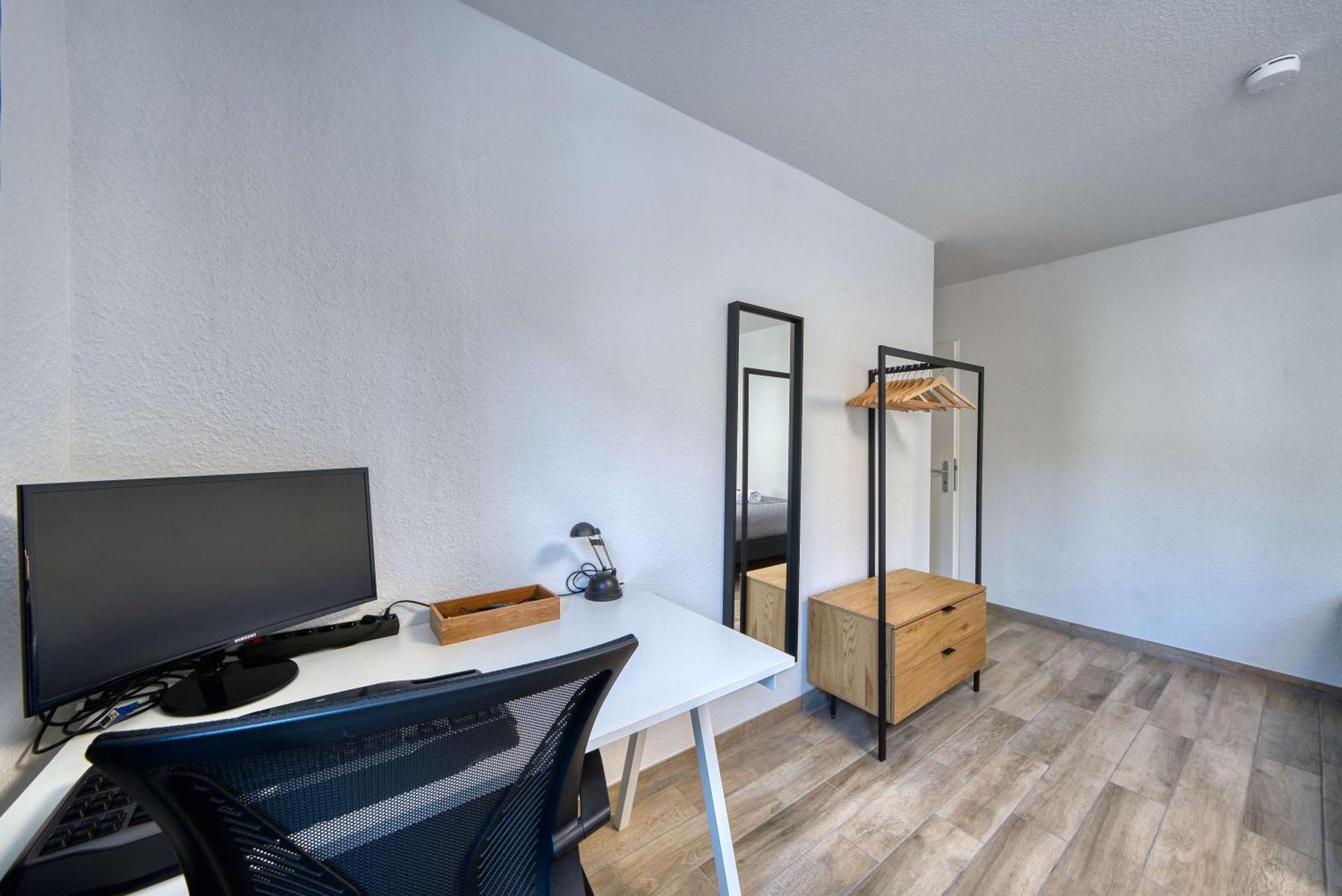 Dnd Stadtoase I Park I Workstation I Netflix I Parken I Kaffee I Waschmaschine I Trockner I Xbox Вюрцбург Екстериор снимка